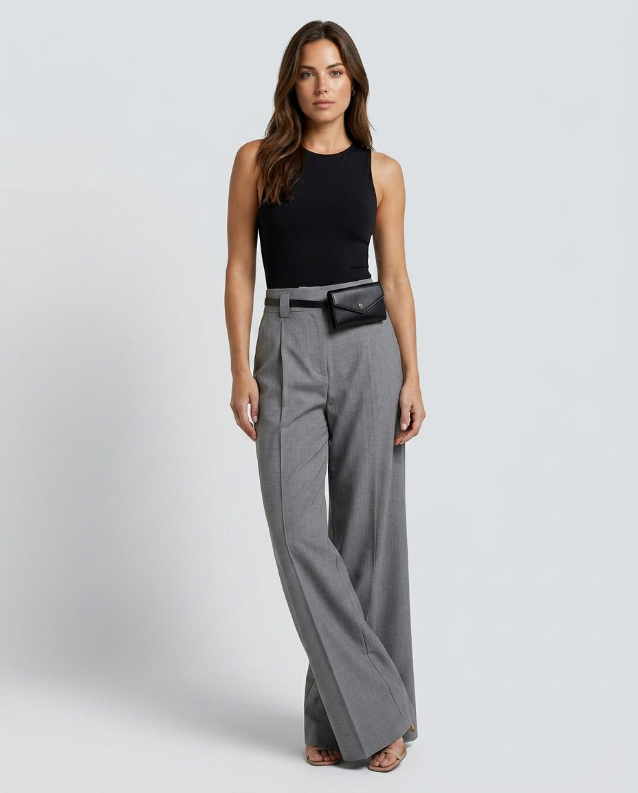 The Ease Pleated Trouser