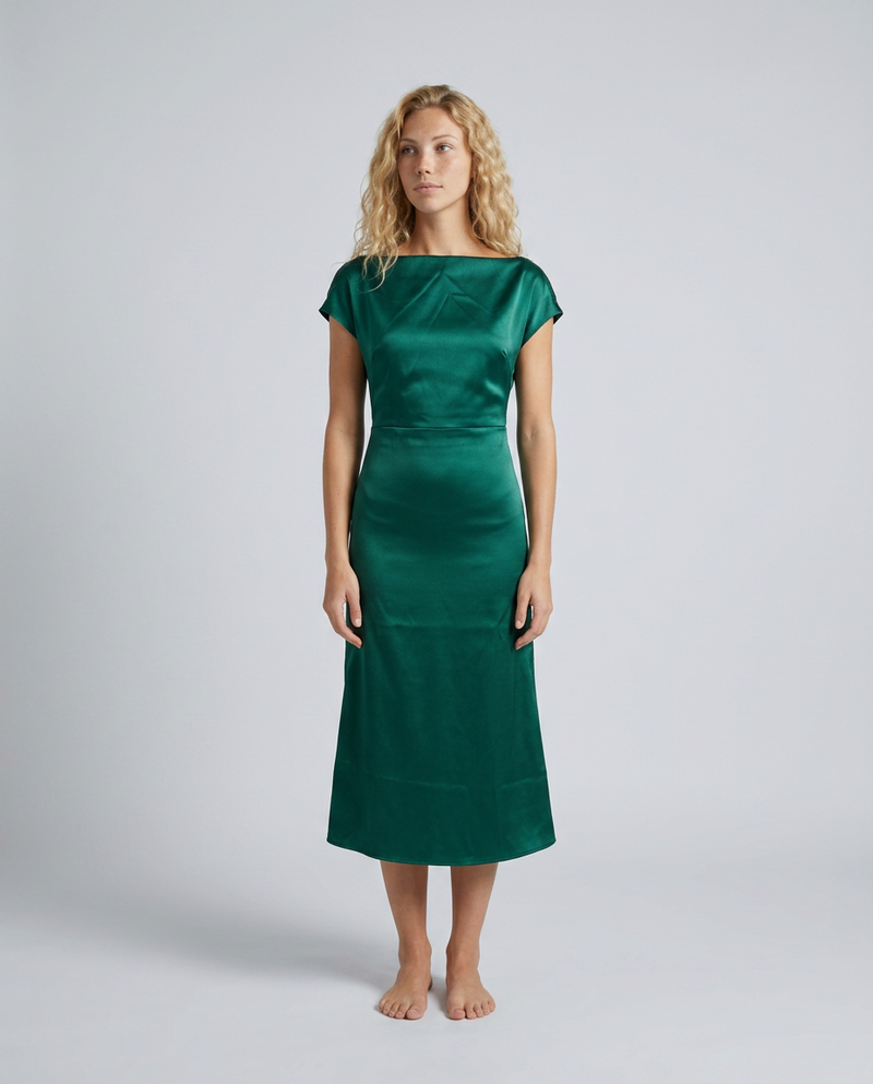 Nora | Short Sleeve Boat Neck Fitted Midi Dress